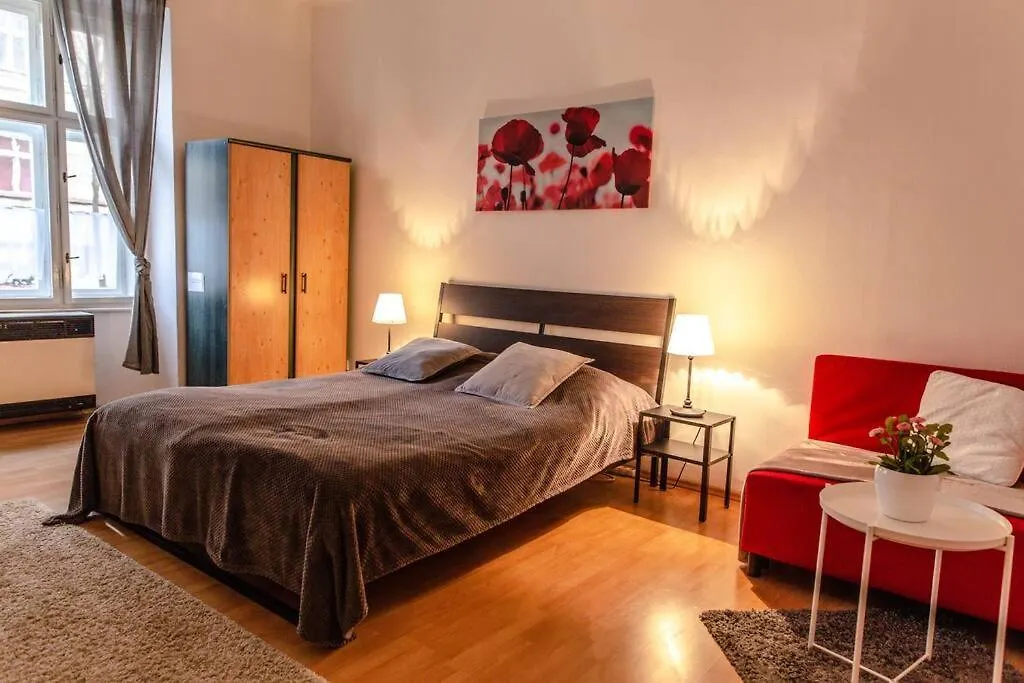 Cozy Apartment In Prague'S Best Area